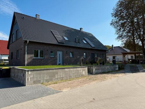 Foto - DHH in ruhiger Stichstraße, 5 min zur BAB 24