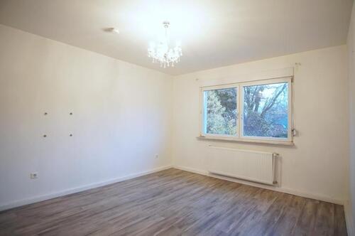 Foto - ~ Gepflegte Etagenwohnung mit Laminat und toller Aufteilung ~