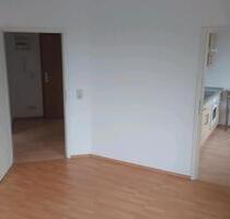 Sehr schöne , renovierte 2 Zimmer Wohnung mit Einbauküche - Reichenbach im Vogtland Obermylau