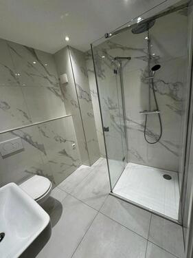 Foto - Helle 3-Zimmer-Wohnung + Küche + Bad zu vermieten.