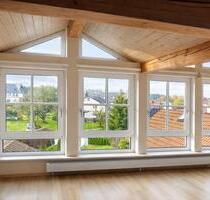 Helle 1,5-Zimmer-Dachgeschosswohnung mit traumhaftem Ausblick - Lichtenfels