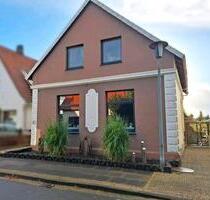 Einfamilienhaus mit Garten in Brake zur Miete - Brake (Unterweser)