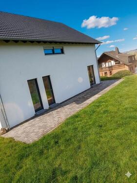 Foto - 4-Zimmer-Wohnung mit großem Garten