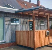 Schöne 2 Zimmerwohnung mit großer Holzterrasse und Glasüberdachng - Rethem (Aller)