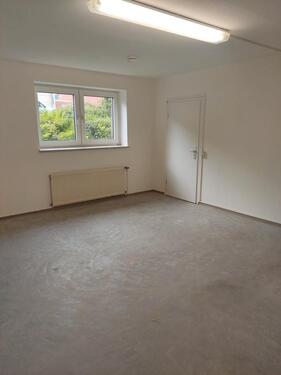 Foto - Beheizbarer Lagerraum (25m²) in BS-Veltenhof zu vermieten!