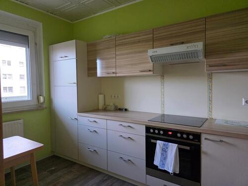 Foto - 3-Raumwohnung mit Einbauküche und Balkon, Stellplatz