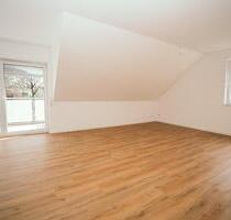 Exklusive Neubauwohnung mit Einbauküche, Balkon & Stellplatz - Berge