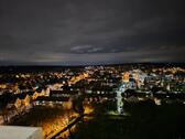 Foto - Saniert und unvermietet: 2-Zi Apartment mit Penthouse-Charakter