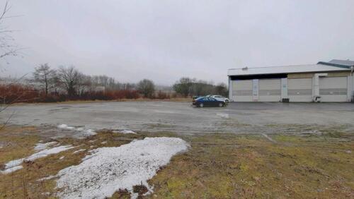 Foto - Halle mit Grundstück 4500 qm zu vermietenpachten