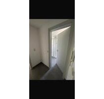 2- Zimmer Wohnung mit Einbauküche und kleiner Terrasse in LE - Stuttgart Vaihingen