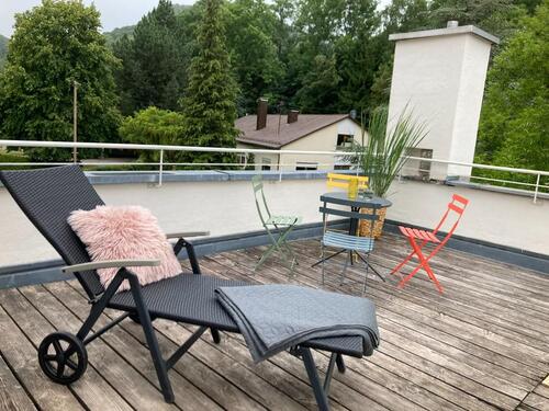 Foto - Moderne DG-Wohnung mit großer Dachterrasse – möbliert – über den