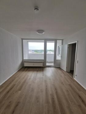 Foto - Modernisierte 2-Zimmer-Eigentumswohnung mit Balkon & Aufzug