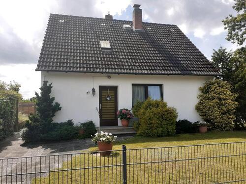 Foto - Freistehendes Einfamilienhaus in ruhiger Seitenstraße