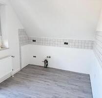 Helle, frisch renovierte Dachgeschosswohnung - Bünde