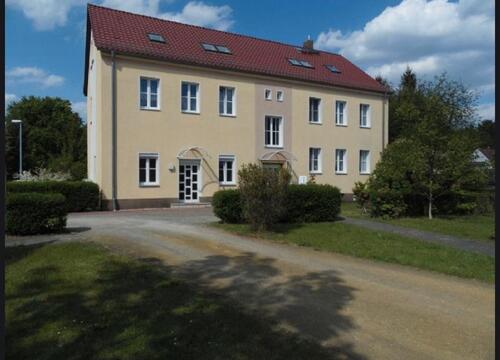 Foto - Familienfreundliche 3-Raum-Dachgeschosswohnung