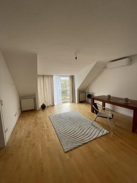 Foto - 4 Zimmer Dachgeschoßwohnung zur Miete in Darmstadt