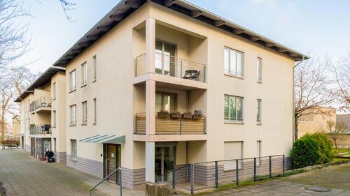 Foto - Nah am Flughafen ohne Fluglärm: 2-Zimmer-Wohnung in grüner Anlage