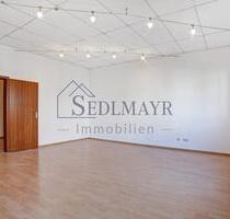VERMIETUNG: Büro- Praxisfläche direkt an der S-Bahn in Neugilching!