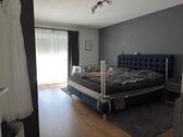 Foto - Renovierte 3-Zimmer Wohnung - 299.000,00&nbsp;EUR Kaufpreis, ca.&nbsp; 95,00&nbsp;m&sup2;