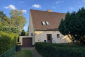 Foto - Schöne Doppelhaushälfte mit Garten und Garage