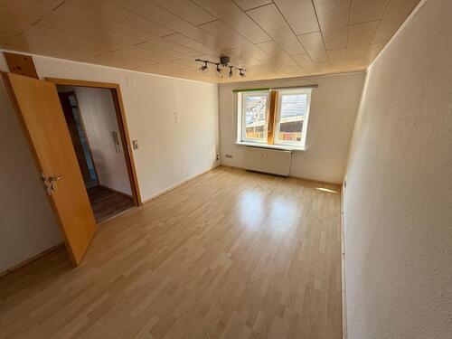 Foto - 5 Zimmer Etagenwohnung zur Miete in Helsa