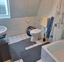 2-Zimmer- Dachgeschoss-Wohnung ab sofort - Kiel Gaarden-Ost