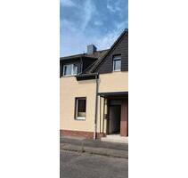 Reihenmittelhaus im schönen Zündorf - Köln Porz