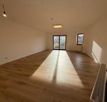 Frisch renovierte & moderne 2-Zimmer EG Wohnung mit Terrasse - Walldürn