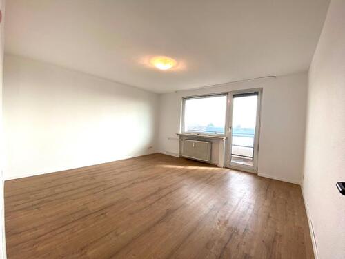 Foto - 3-Zimmer-Wohnung mit Einbauküche und Balkon