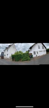 Foto - Charmantes Einfamilienhaus mit zusätzlichem Vermietungshaus