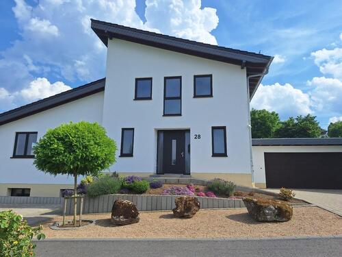 Foto - Einfamilienhaus (Bj. 2021) auf großem Grundstück mit Weitblick!