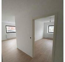 **KERNSANIERTE 2-ZKB-WOHNUNG IN ZENTRAL HERBORN**