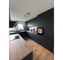 Neuwertige, 2,5-Zi.-Eigentumswohnung mit Gartenanteil - Obersontheim