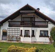 Helle 3-Zimmer-Dachgeschosswohnung mit großem Balkon & Stellplatz - Schramberg