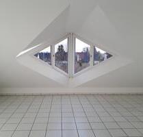 Helle 2,5 Zimmer Dachgeschosswohnung in Marl, zentrale Lage