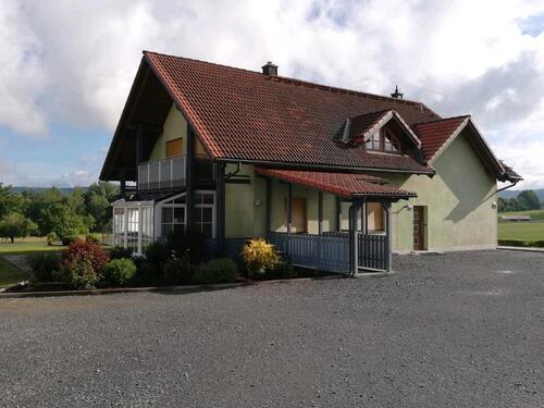 Foto - Haus mit EBK, offenes Wohnen, Wintergarten, in ruhiger Lage