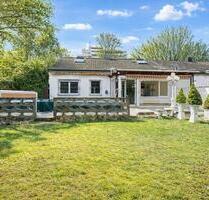 Charmanter Bungalow auf großzügigem Eckgrundstück in ruhiger Lage - Bonn Bad Godesberg