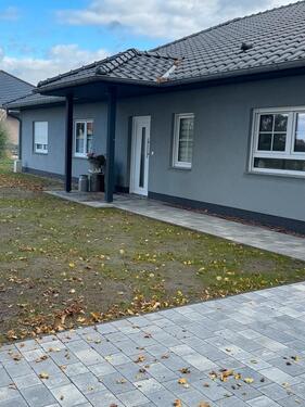 Foto - Einfamilienhaus mit Doppelgarage