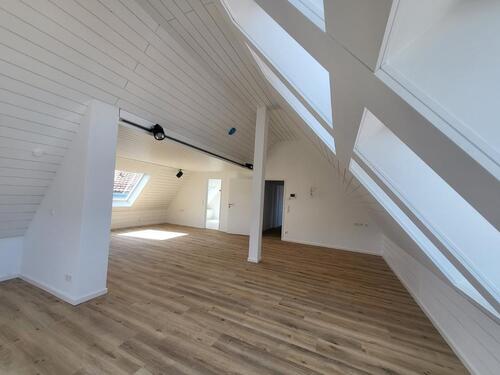 Foto - Schöne Penthouse-Wohnung mit großer Terrasse in der Innenstadt von Aalen zu vermieten