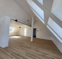 Schöne Penthouse-Wohnung mit großer Terrasse in der Innenstadt von Aalen zu vermieten