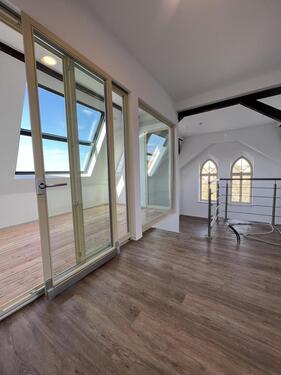 Foto - 5 Zimmer Dachgeschoßwohnung zur Miete in Gotha