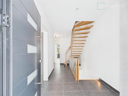 Foto - 6 Zimmer Doppelhaushälfte zur Miete in Taunusstein