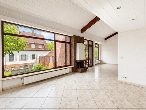 Foto - Großzügiges Einfamilienhaus in Steinenbronn – mit Terrasse, Garten und viel Raum für die Familie