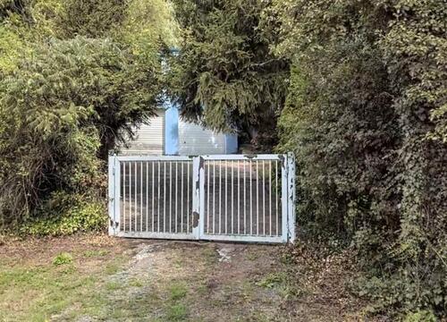Foto - Großzügiges Grundstück mit Bestandsgebäuden in Schmelz
