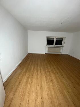 Foto - Erdgeschoßwohnung in Eisenberg (Pfalz) zur Miete