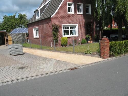 Foto - Einfamilienhaus mit Garage u. Gartenhaus in Wittmund zu vermieten
