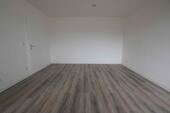Foto - ! Zum Einzug bereit! Renovierte 3-Raumwohnung mit Wanne und Balkon !