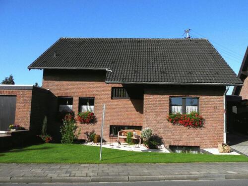 Foto - Souterrain-Wohnung - 600,00 EUR Kaltmiete, ca.  75,00 m²