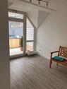 Foto - Freundliche, modernisierte 2,5-Raum-Dachgeschosswohnung mit EBK