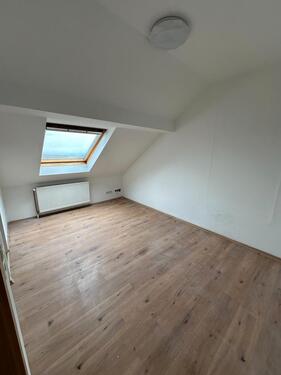 Foto - 3 Zimmer Dachgeschoßwohnung zur Miete in Biebertal